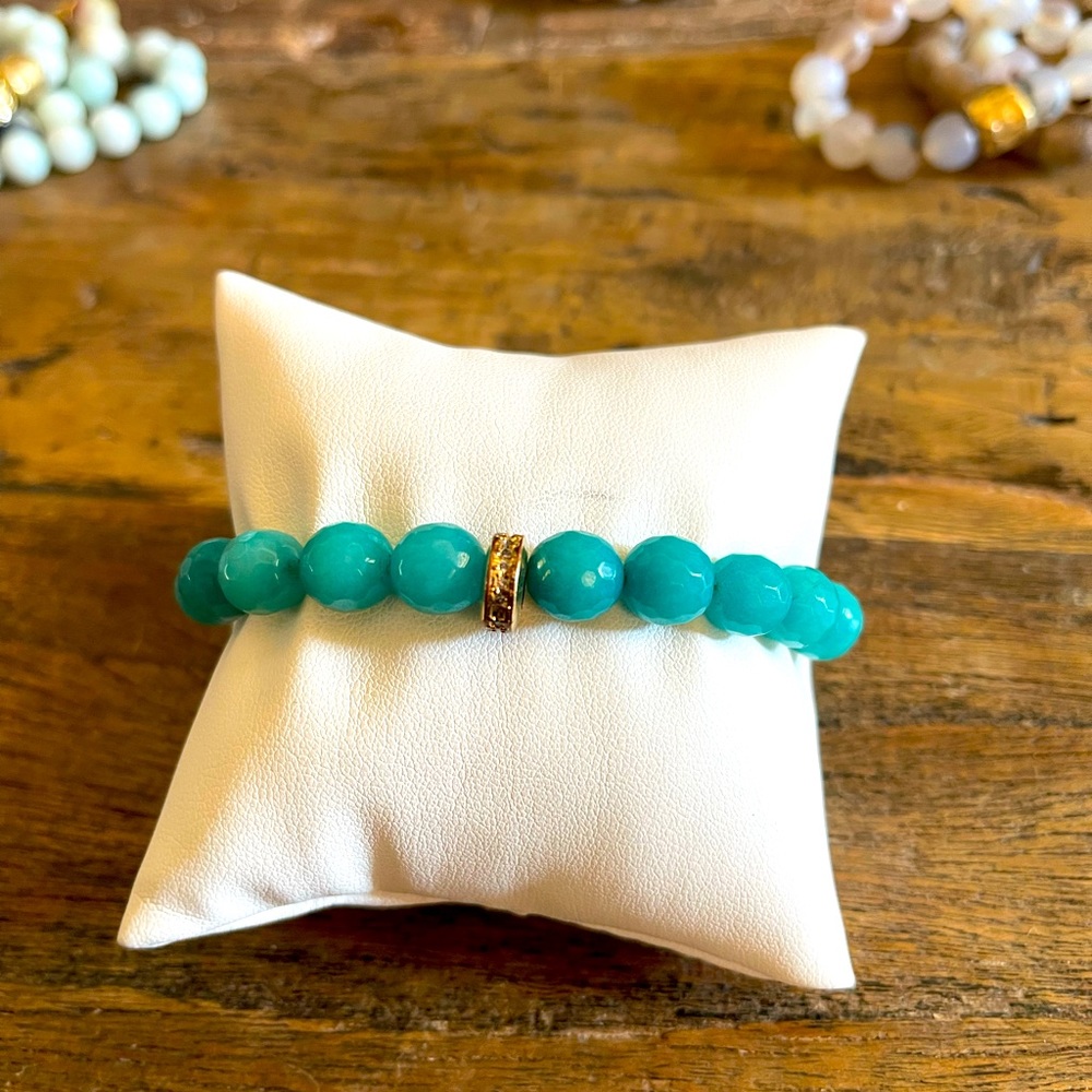 Teal beaded bracelet